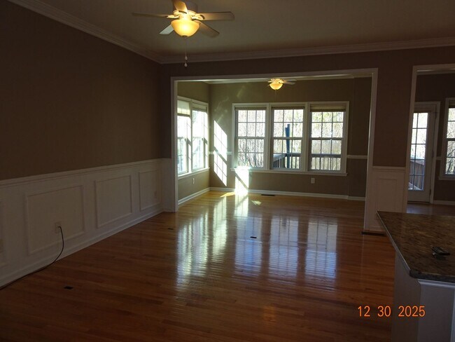 Photo - 4 Bedrooms, 3.5 Baths Townhouse