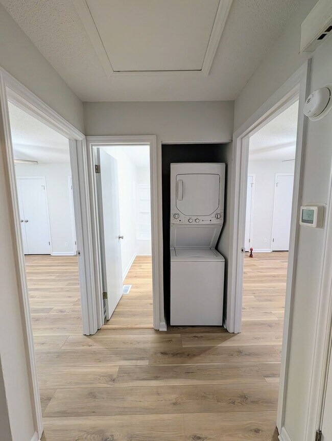 Photo - 34 N Circle Dr Unit C