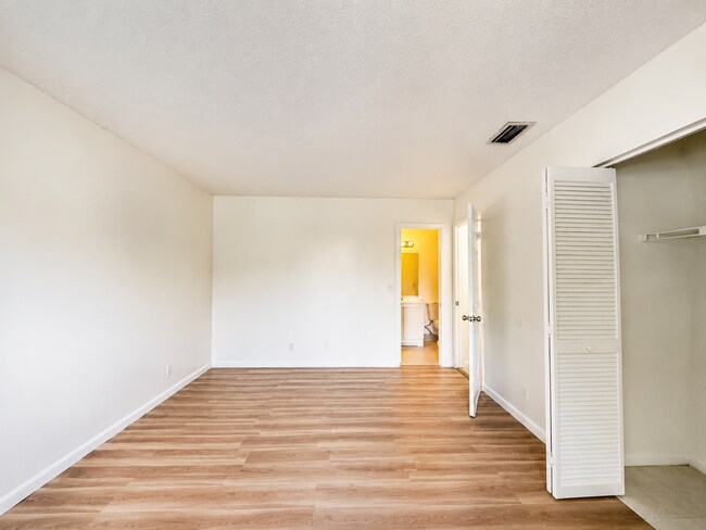 Photo - 3120 Collin Dr