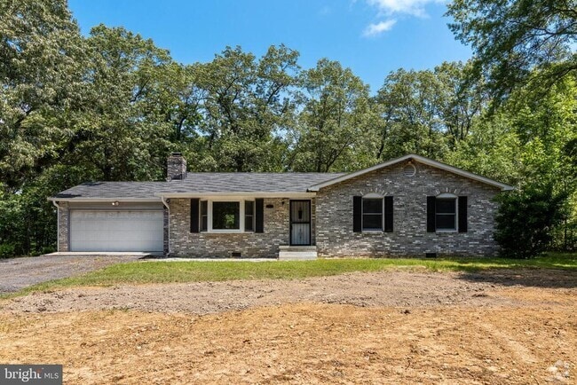 Building Photo - 6350 Port Tobacco Rd Rental