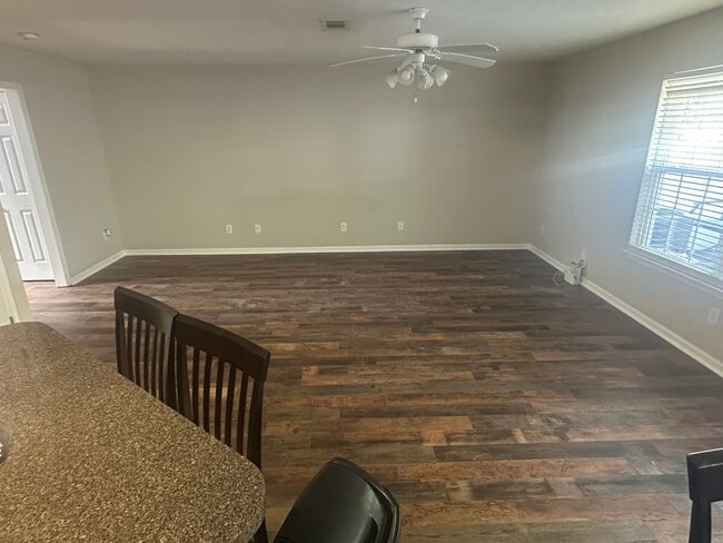 Photo - 135 Antler Ridge Cir