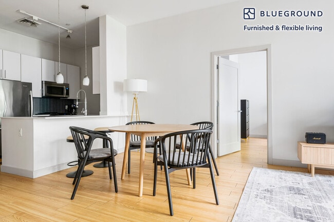 Photo - 320 D St Unidad FL1-ID1253