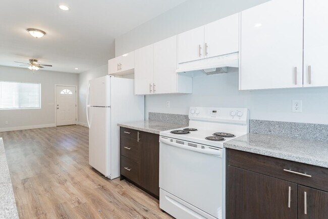 Photo - 1641 S Dandelion St