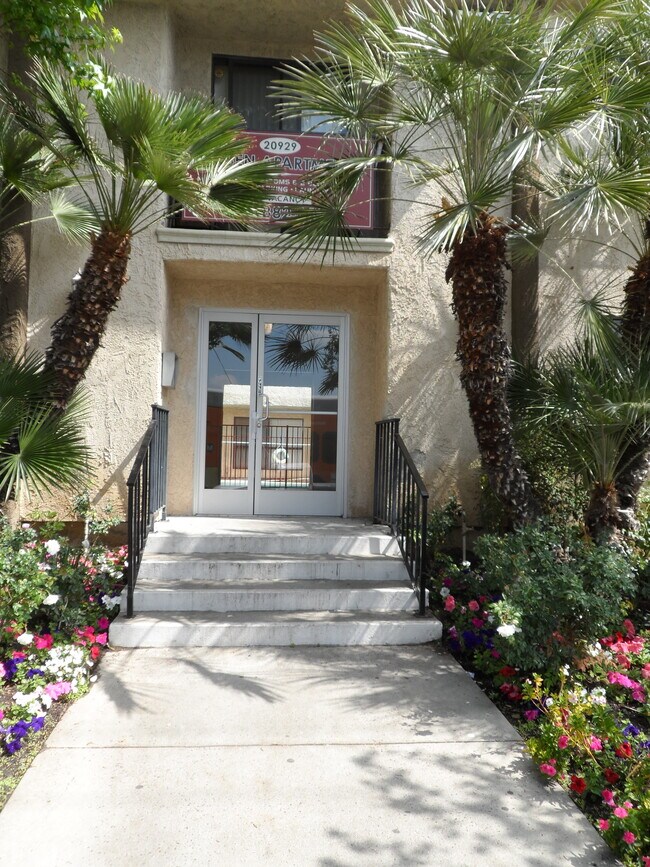 Photo - Lassen Apartments