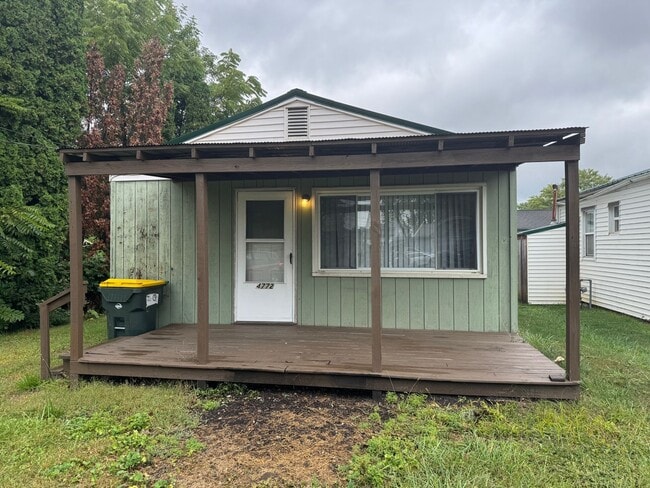 Building Photo - 2 Bedroom House - Buckeye Lake