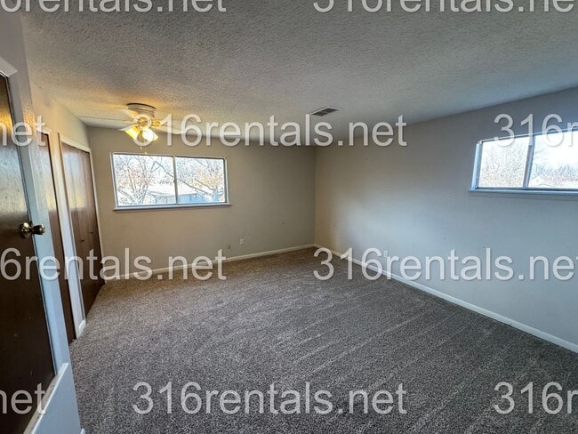 Photo - $850- 2 bed 1 bath - Townhomes