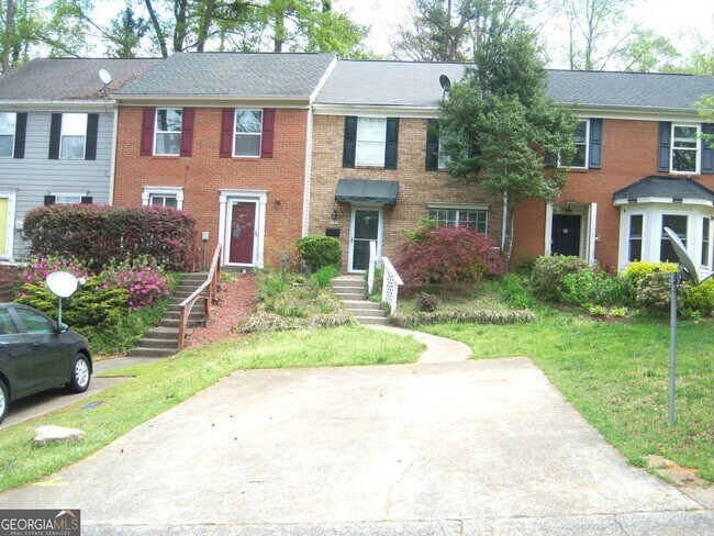 Photo - 760 Coventry Township Pl