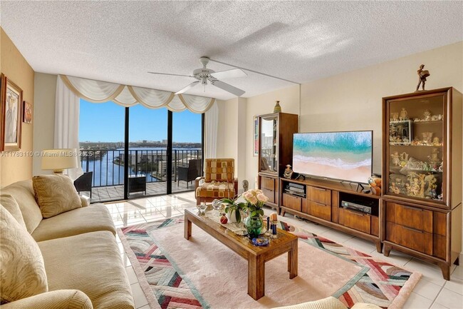 Photo - 18151 NE 31st Ct Unidad 1709 Rental