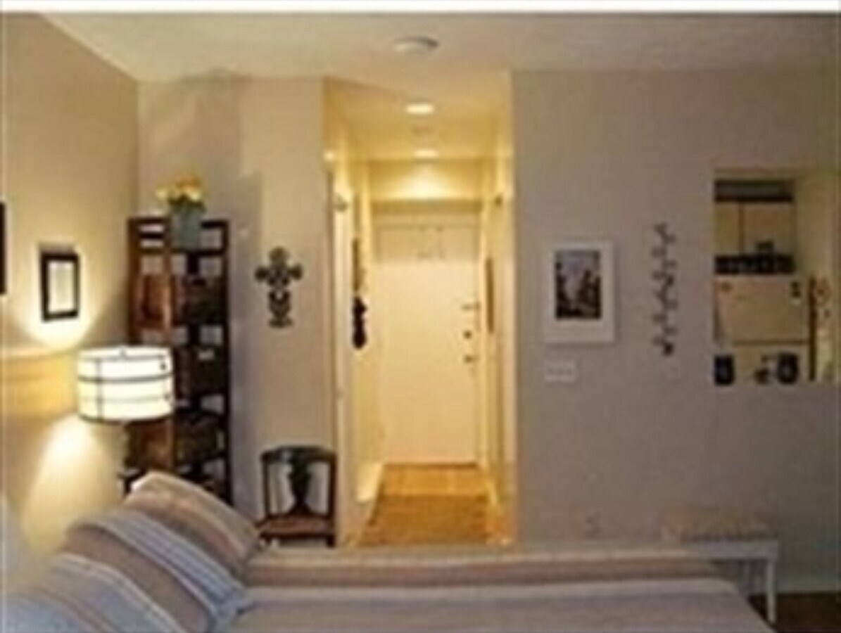 Photo - 389 Beacon St Condo Unit 2