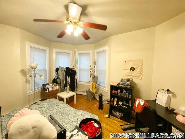 Photo - 19 Sachem St Unit 1