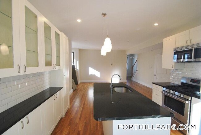 Photo - 145 Marcella St Unit 2