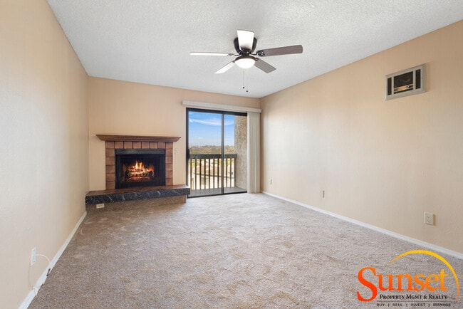 Building Photo - 2915 Cowley Way Rental
