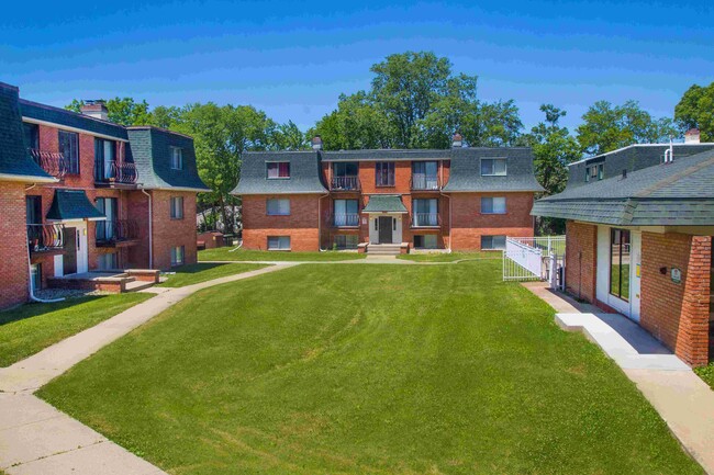 Michigan East - Campus Property Management - Michigan East - Campus Property Management Apartments