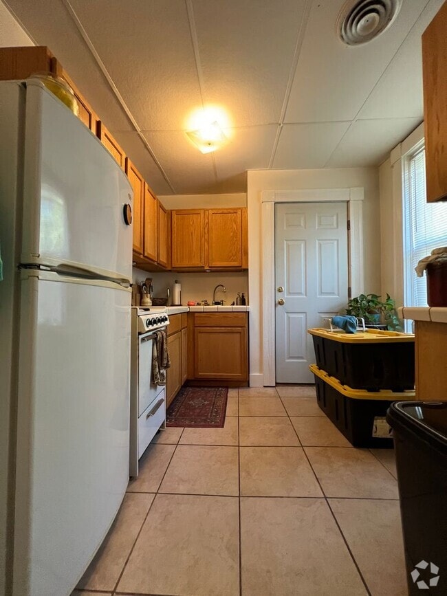 Building Photo - 1 Bedroom Apartment On The Northside Unit 7