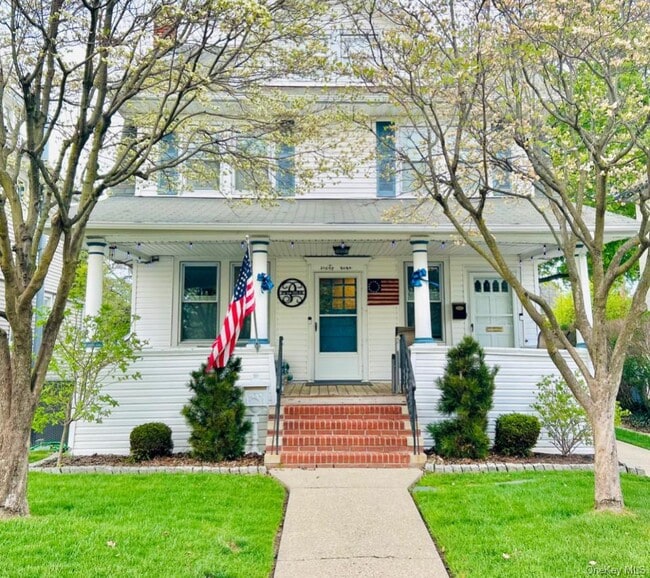 Building Photo - 69 Grand Ave