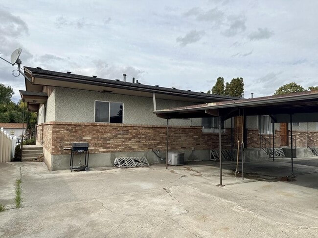 Photo - 205 N 63rd Ave