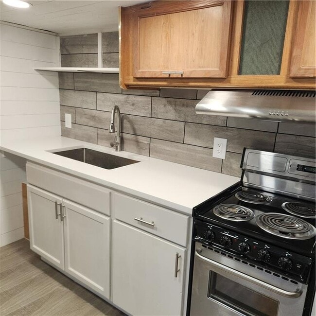 Building Photo - 215 Harwell Rd NW Rental