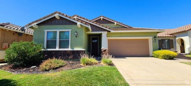 Building Photo - Gorgeous Single-Story Single-Family Home i...