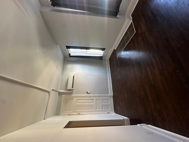 Photo - 1028 S State St Unidad 2