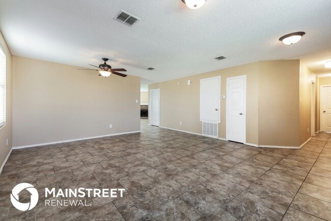 Photo - 1332 Nimitz Way