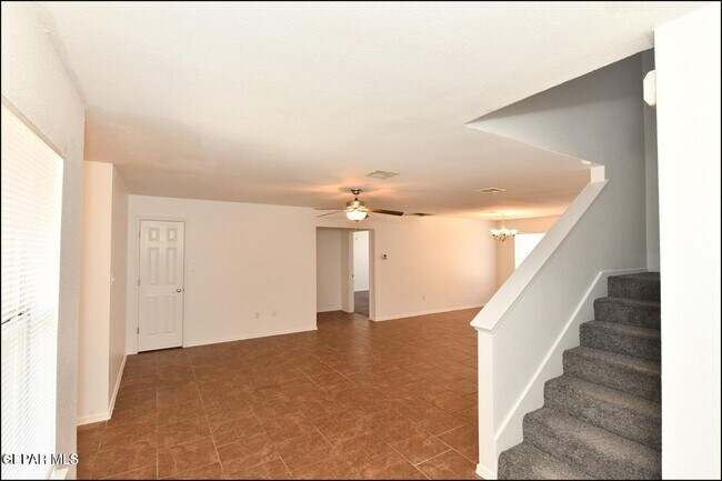 Photo - 1591 Hartsdale Dr