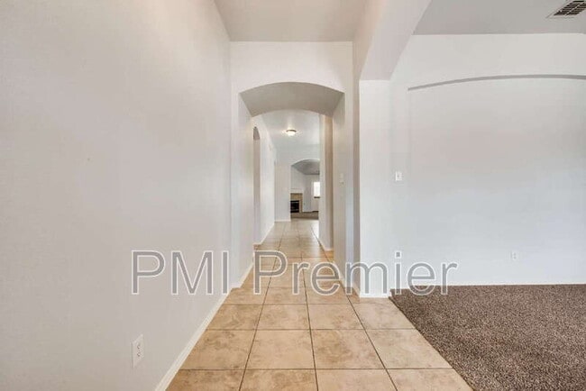 Photo - 4005 Ringdove Way