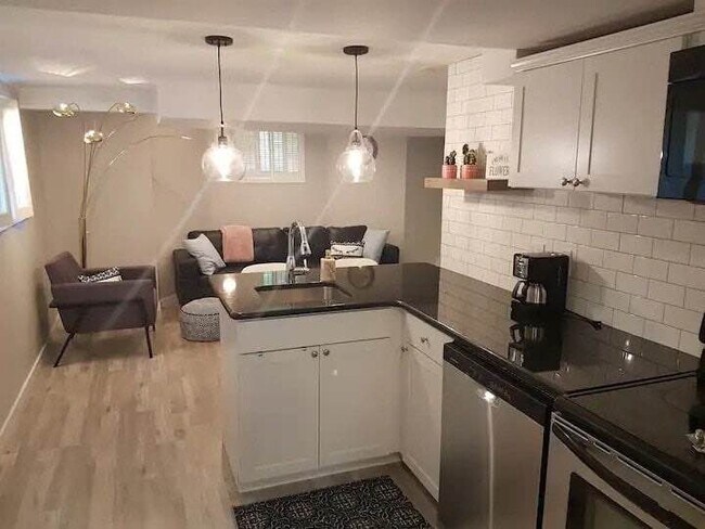 Photo - 152 Essex St Unit C (Lower)