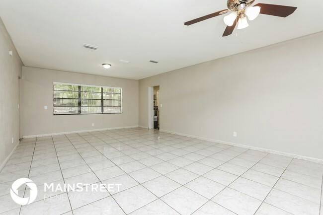 Photo - 1147 Magnolia Dr House