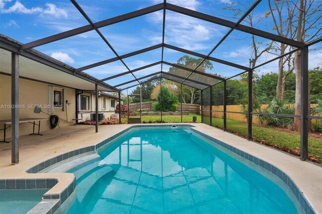 Photo - 168 Westwood Dr