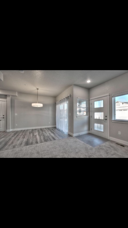 Photo - 2608 Kansas Dr