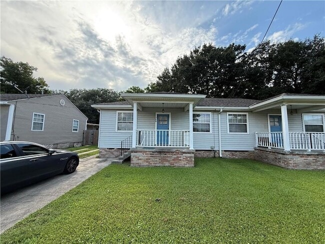Building Photo - 706 Community St Rental