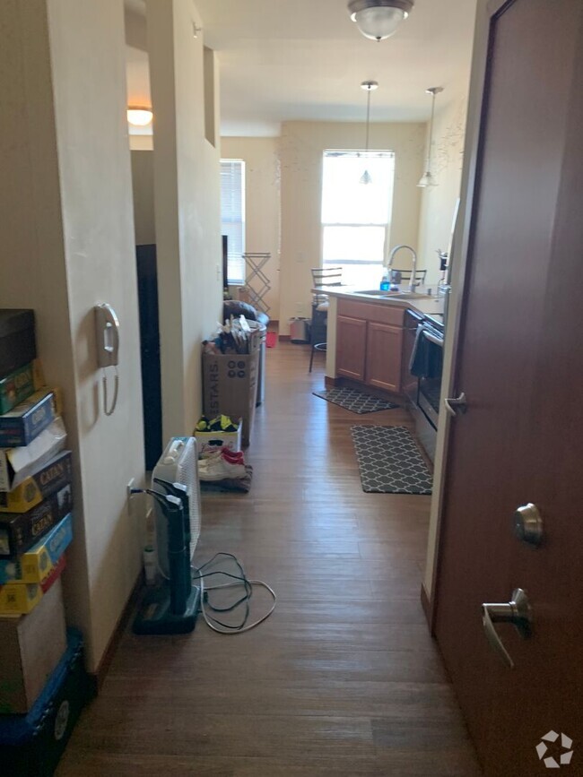 Building Photo - Don't miss this beautiful, completely upda... Unit 330 Rental