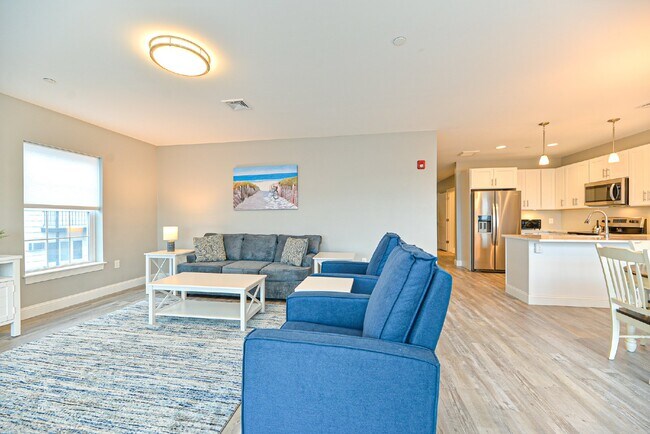 Photo - WINTER RENTAL Gorgeous 2 bedroom very spacious condo at the Riviera Unit 205
