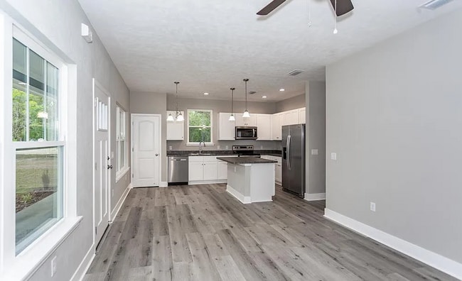 Photo - Modern 2BR/2BA Home in Trenton, FL – Like-New & Move-In Ready