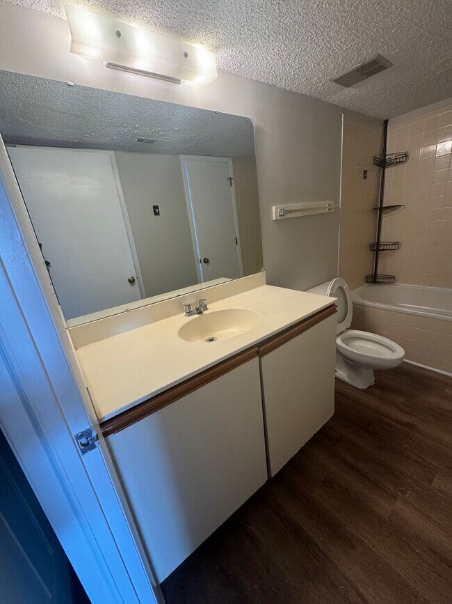 Photo - 1600 Park Cir Condo Unit 1210