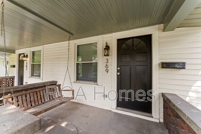 Building Photo - 369 S Grand Ave Rental