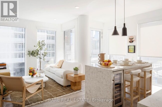 Photo - 30 Mutual St Unit 2001