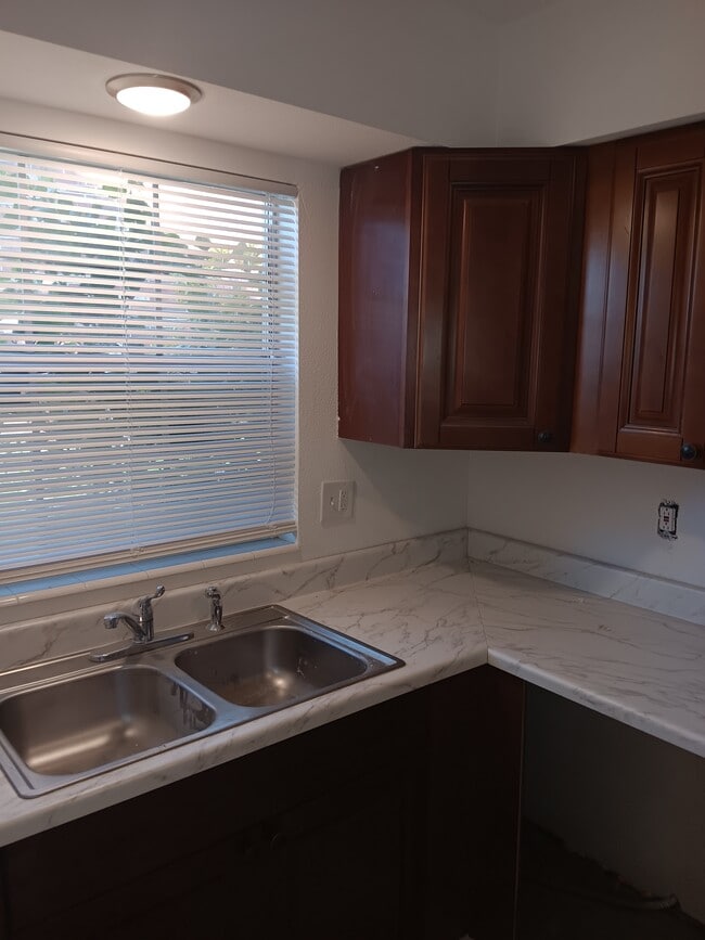 Photo - 2200 S Palmetto Ave