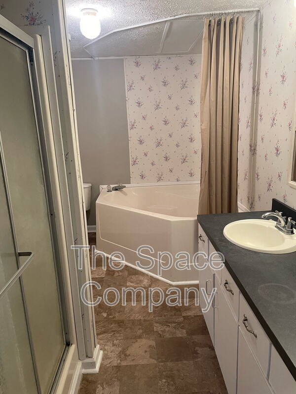 Photo - 7808 Toogoodoo Rd