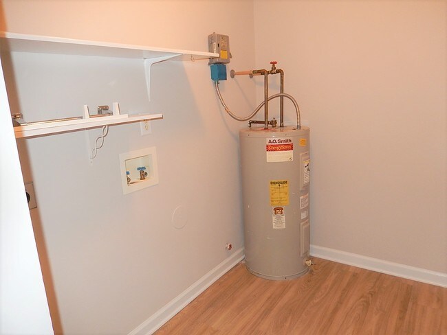 Photo - 123 W Chestnut Ave