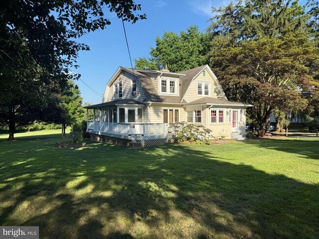 Photo - 29 S New Middletown Rd Casa