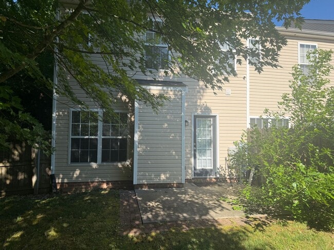 Photo - Upgraded 3 Bedroom Townhome North Chesterfield