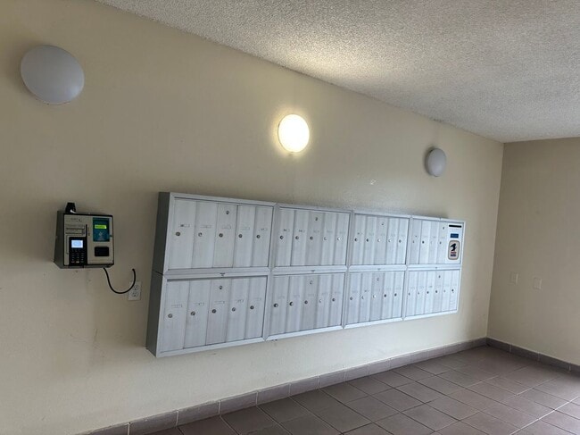 Photo - 4713 NW 7th St