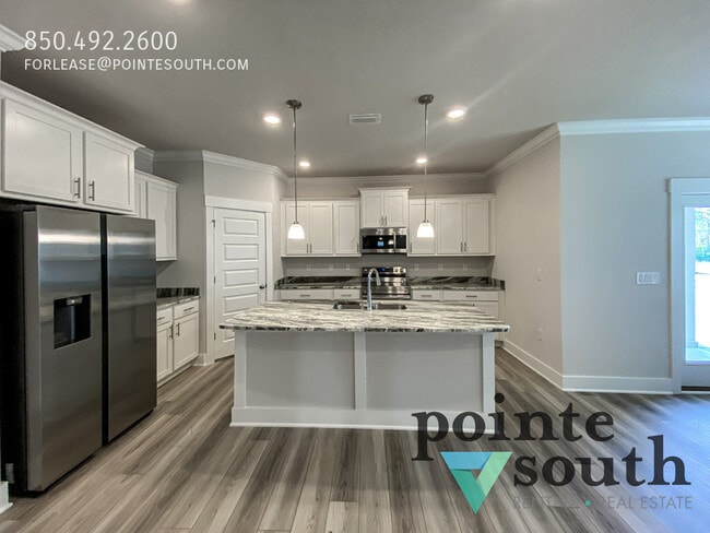 Photo - 324 Wickman Ave