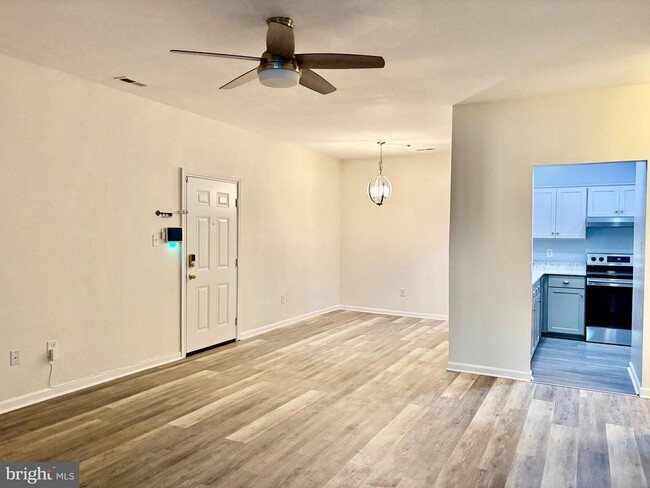 Photo - 606 Moonglow Rd Unit 103