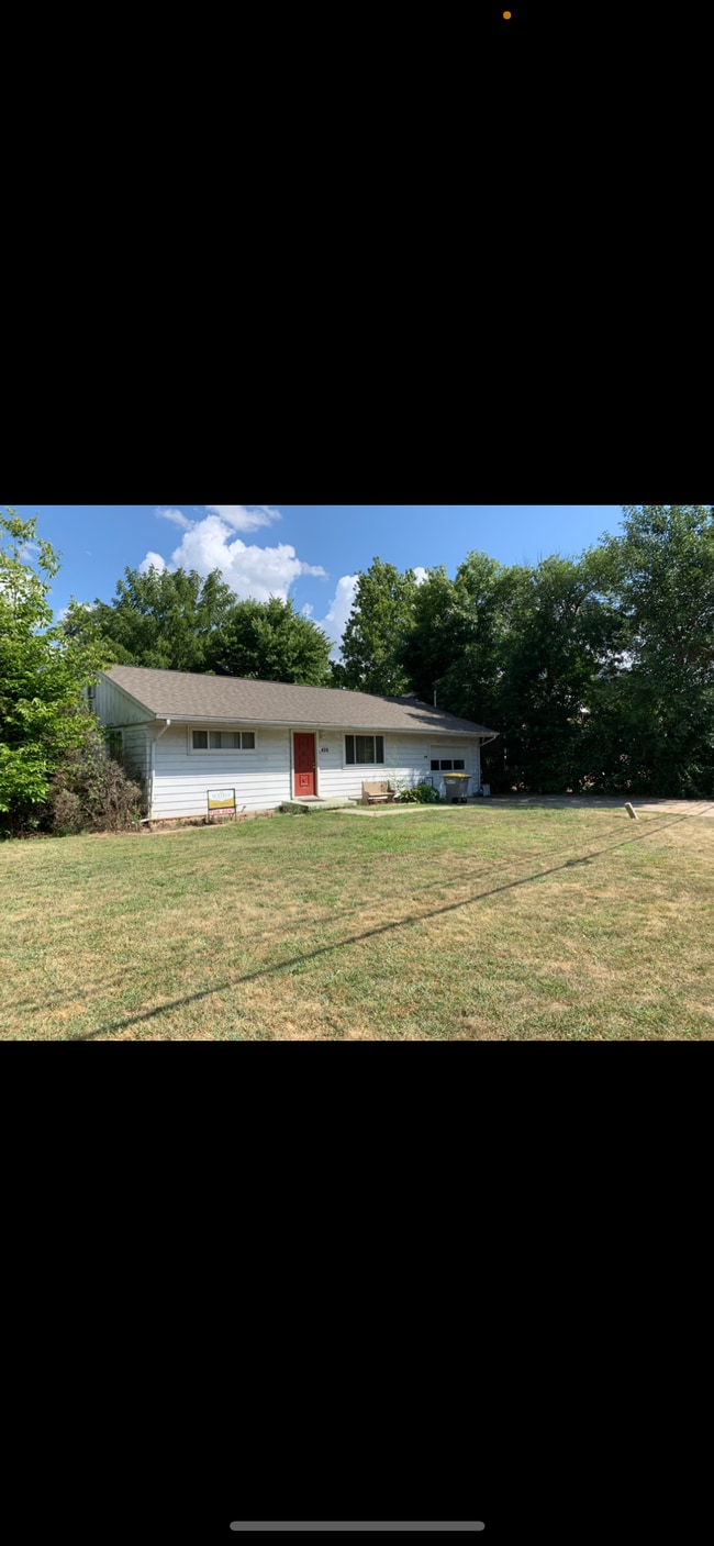 Photo - 426 N River Rd House