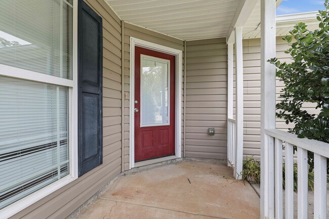 Photo - 3BR Home Walkable to Downtown Zebulon with Fenced Yard