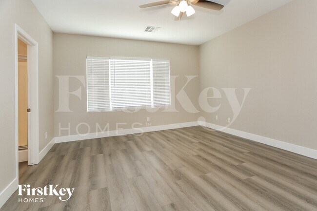 Photo - 6834 N Dovecote Ave