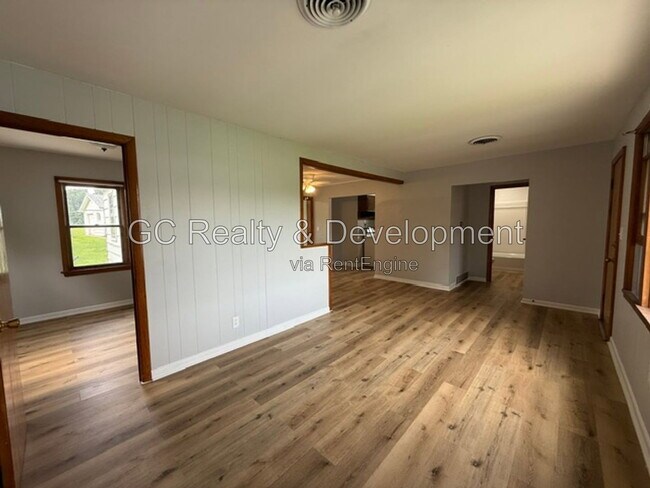 33W249 Butterfield Rd