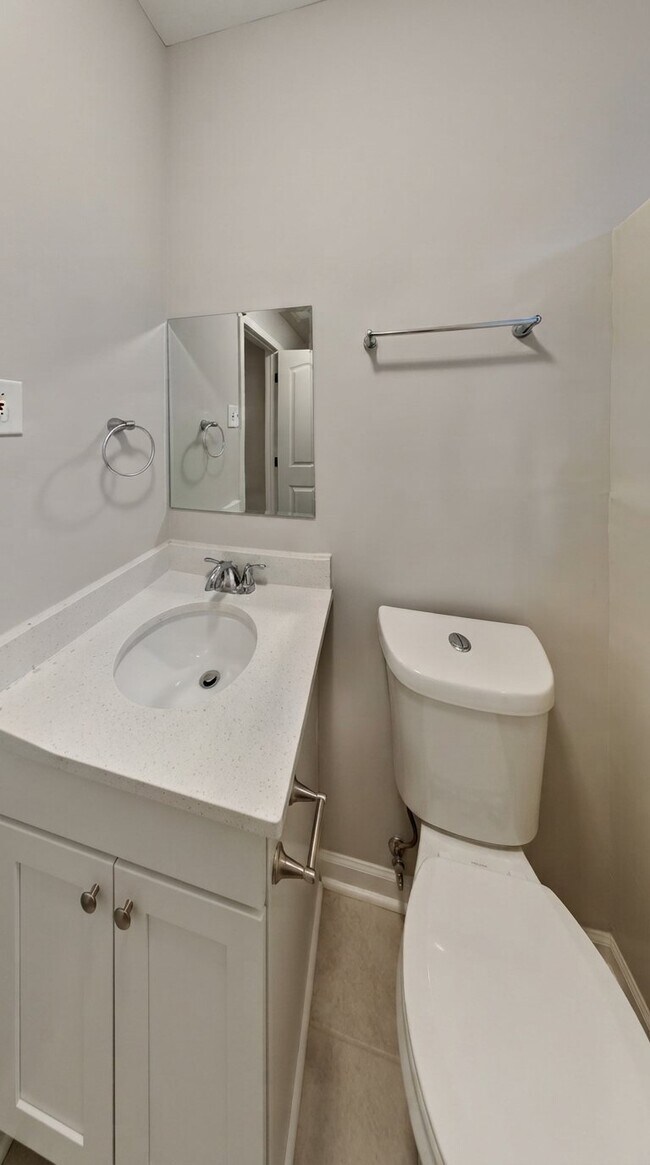 Photo - 300 Banberry Dr SE